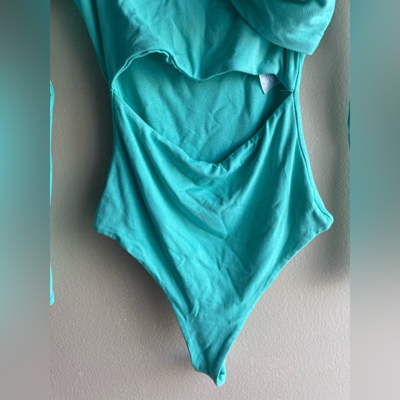 New Naked Wardrobe Green Blue Bodysuit Size Medium - Picture 3 of 8